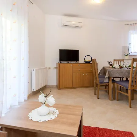 דירה Andrea-2 By Interhome