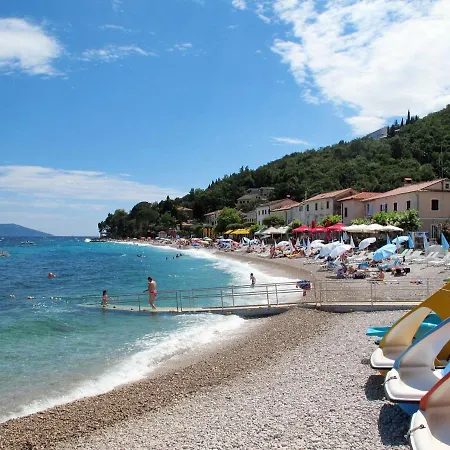 Andrea-2 By Interhome דירה